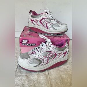 Skechers Leather Y2K Shape Ups Toning Sneakers #12309 in Pink White Size 5.5 NWT